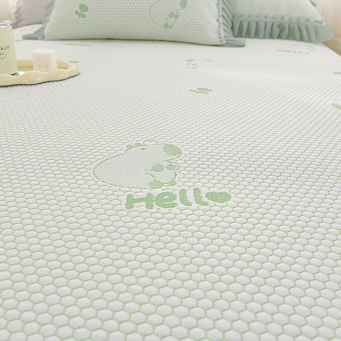 91家纺网 家纺一手货源 找家纺 席匠 2026新款冰豆豆床裙卡通款凉席席子凉席三件套 卡比巴拉渐变款-绿