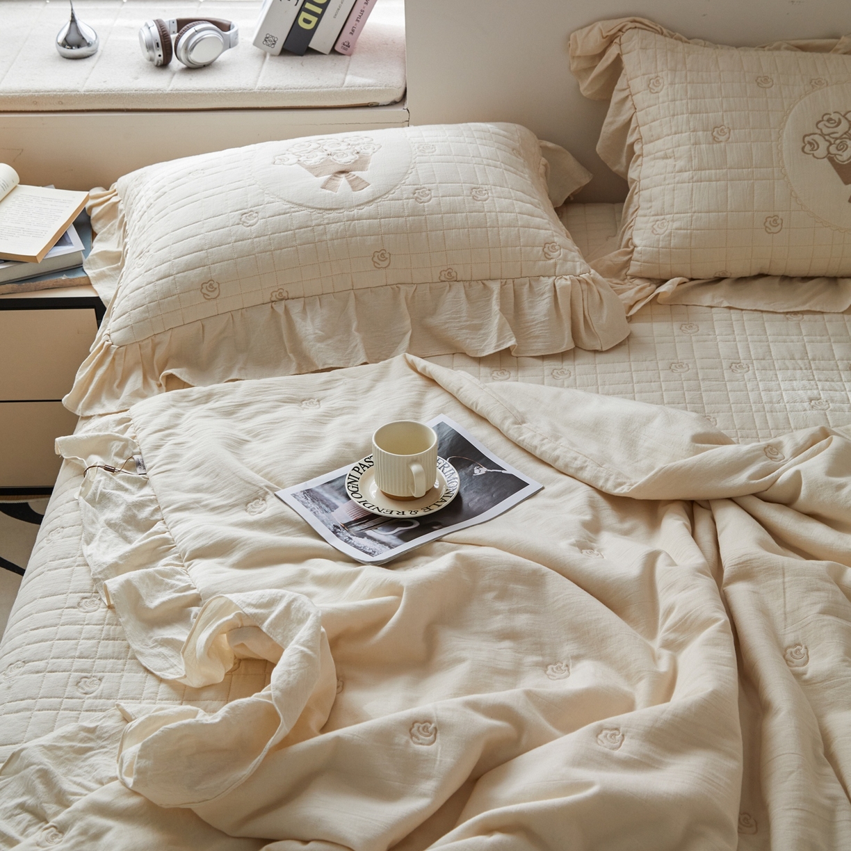 91家纺网 家纺一手货源 找家纺 上喜 2026新款全棉泡芙棉夏被夏凉被空调被四件套-玫瑰故事 玫瑰故事-米白