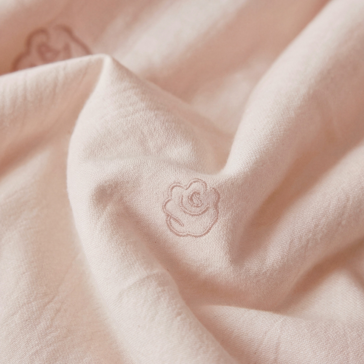 91家纺网 家纺一手货源 找家纺 上喜 2026新款全棉泡芙棉夏被夏凉被空调被四件套-玫瑰故事 玫瑰故事-粉色