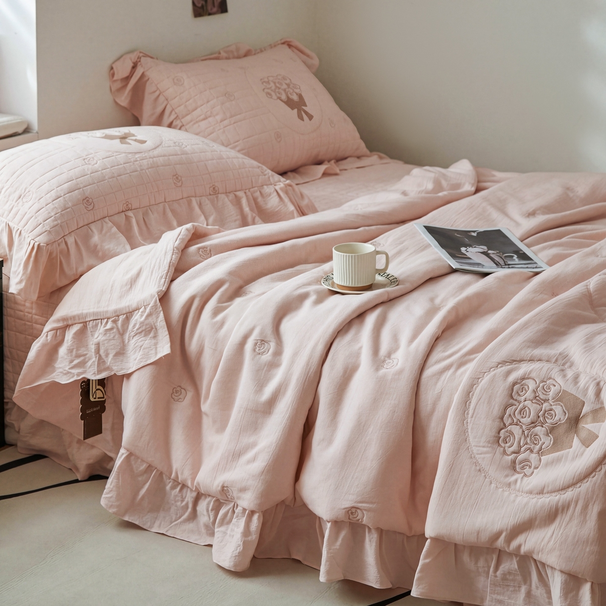 91家纺网 家纺一手货源 找家纺 上喜 2026新款全棉泡芙棉夏被夏凉被空调被四件套-玫瑰故事 玫瑰故事-粉色