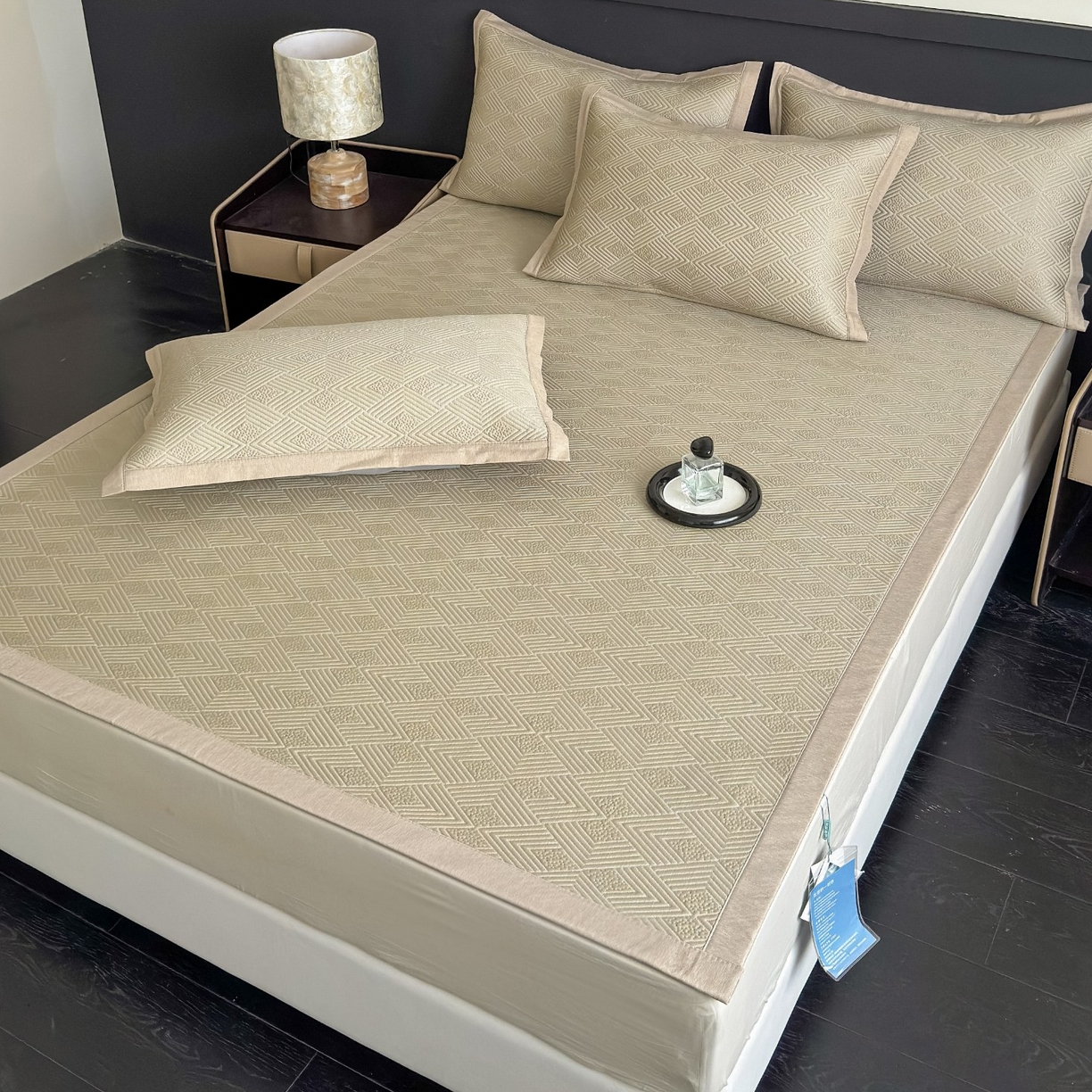 91家纺网 家纺一手货源 找家纺 席匠 2026新款冰豆豆冰感席面凉席席子大菱形直角 大菱形直角-香槟