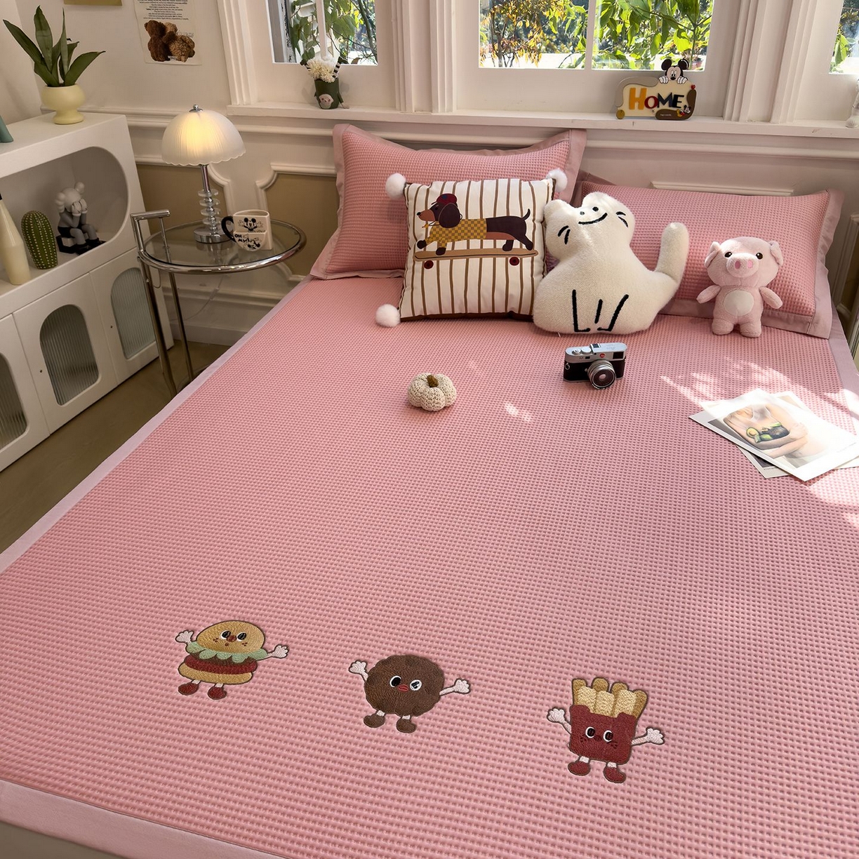 91家纺网 家纺一手货源 找家纺 耀悦家纺 2026新款毛巾绣乙纶冰豆豆凉席冰丝席华夫格卡通绣花博主ins风学生床 可可喵派床席款