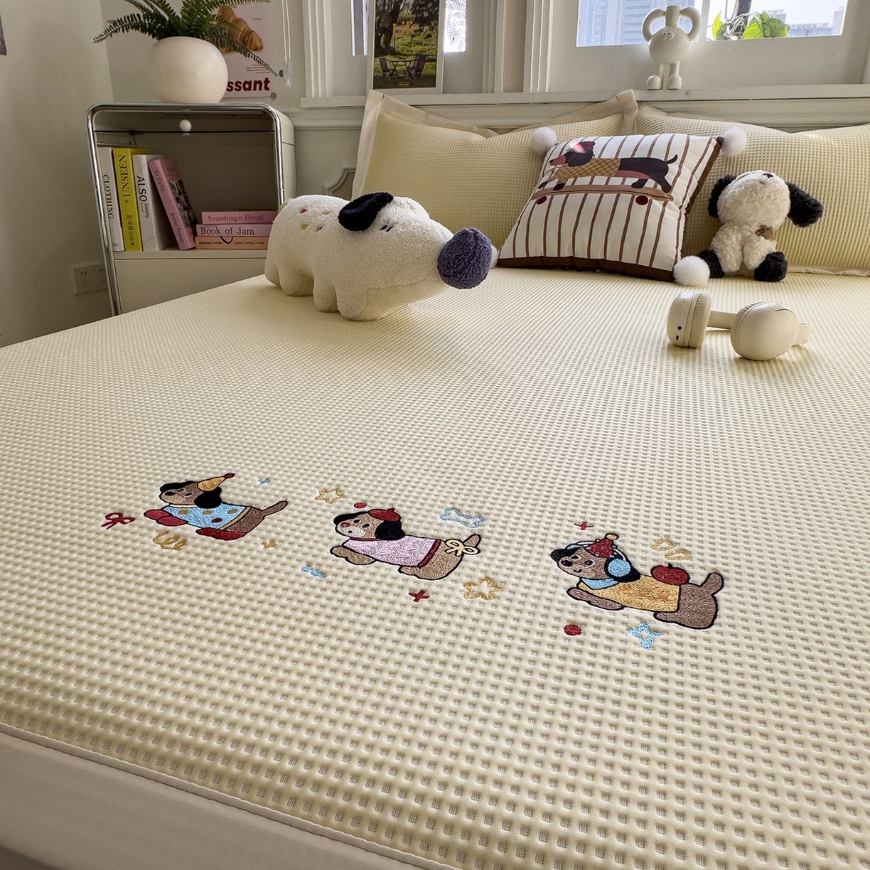 耀悦家纺 2026新款毛巾绣乙纶冰豆豆凉席冰丝席华夫格卡通绣花博主ins风学生床 趣味腊肠狗床席款