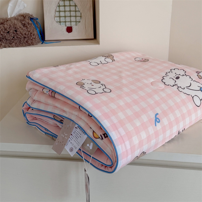 91家纺网 家纺一手货源 找家纺 暖生活 2026春夏新款A类针织锦氨绵绵冰双感夏被夏凉被空调被 粉格奶狗