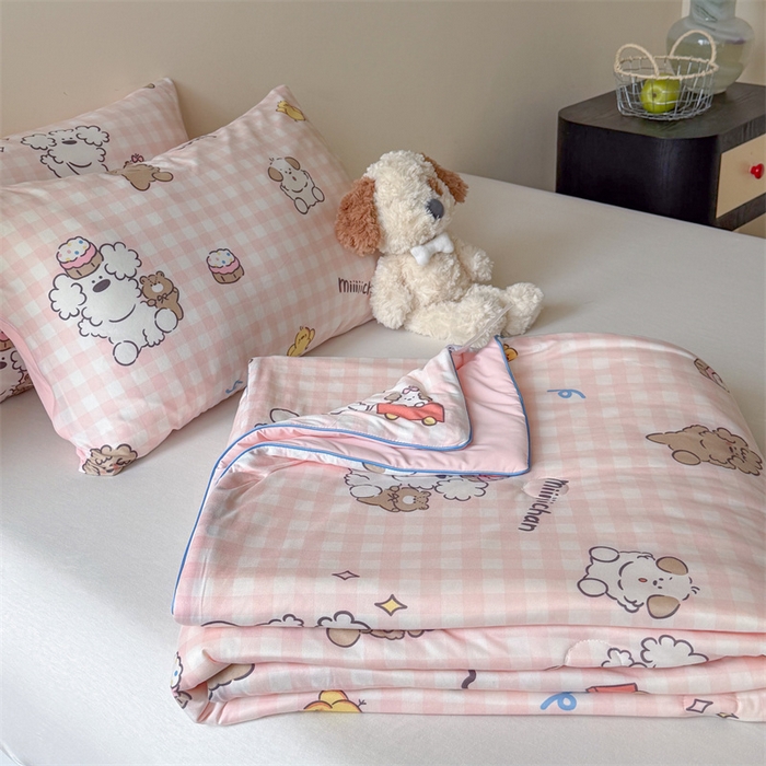 91家纺网 家纺一手货源 找家纺 暖生活 2026春夏新款A类针织锦氨绵绵冰双感夏被夏凉被空调被 粉格奶狗