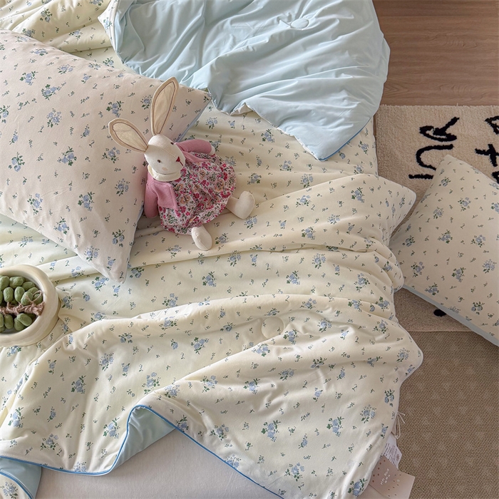 91家纺网 家纺一手货源 找家纺 暖生活 2026春夏新款A类针织锦氨绵绵冰双感夏被夏凉被空调被 蓝雾花舍