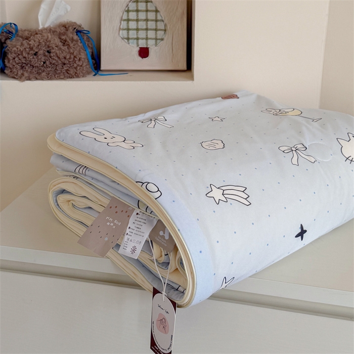 91家纺网 家纺一手货源 找家纺 暖生活 2026春夏新款A类针织锦氨绵绵冰双感夏被夏凉被空调被 浅蓝星语