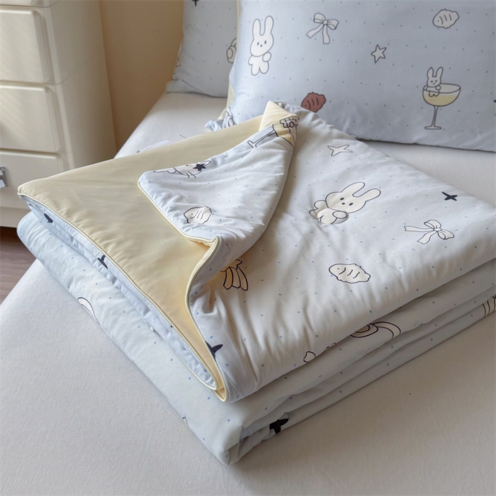 91家纺网 家纺一手货源 找家纺 暖生活 2026春夏新款A类针织锦氨绵绵冰双感夏被夏凉被空调被 浅蓝星语