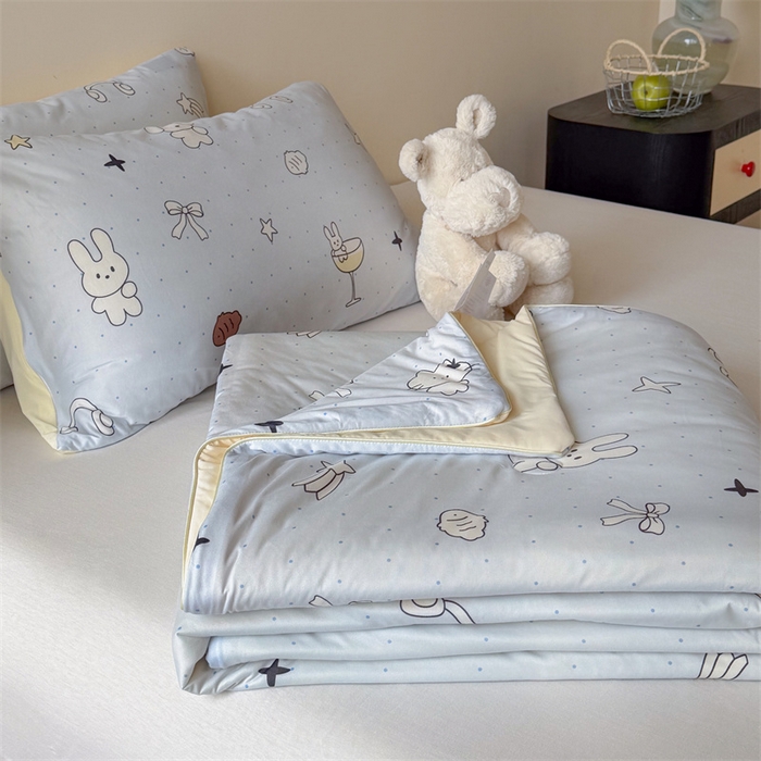 91家纺网 家纺一手货源 找家纺 暖生活 2026春夏新款A类针织锦氨绵绵冰双感夏被夏凉被空调被 浅蓝星语