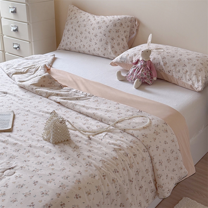 91家纺网 家纺一手货源 找家纺 暖生活 2026春夏新款A类针织锦氨绵绵冰双感夏被夏凉被空调被 杏色花信