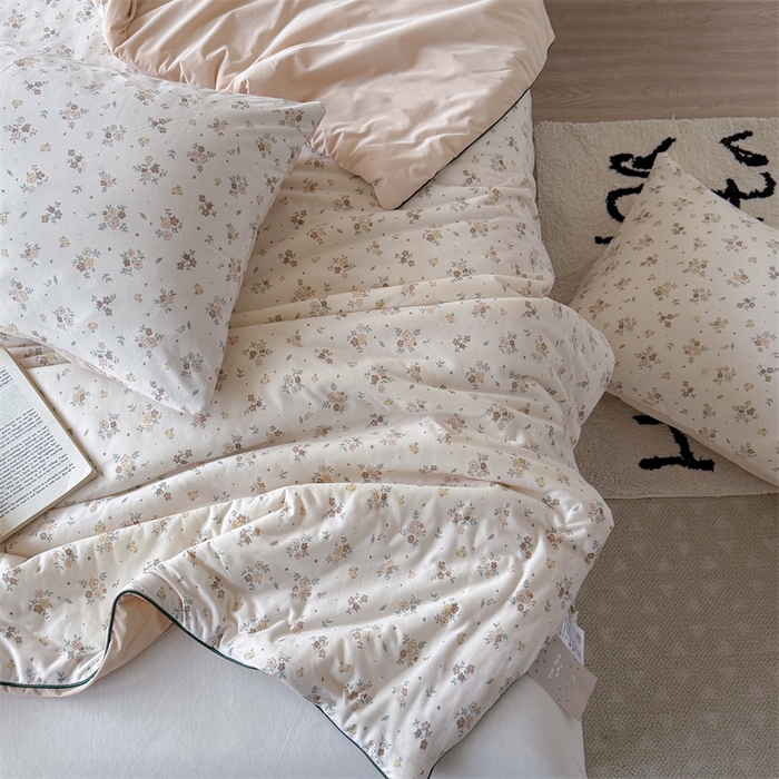 91家纺网 家纺一手货源 找家纺 暖生活 2026春夏新款A类针织锦氨绵绵冰双感夏被夏凉被空调被 杏色花信