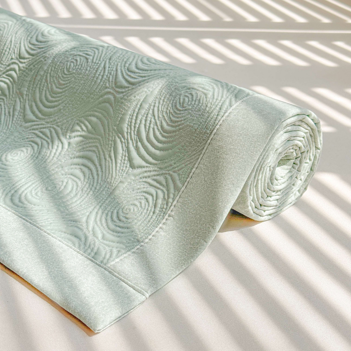 91家纺网 家纺一手货源 找家纺 （总）席匠 2026新款云柔玫瑰系列平铺款床裙款凉席席子