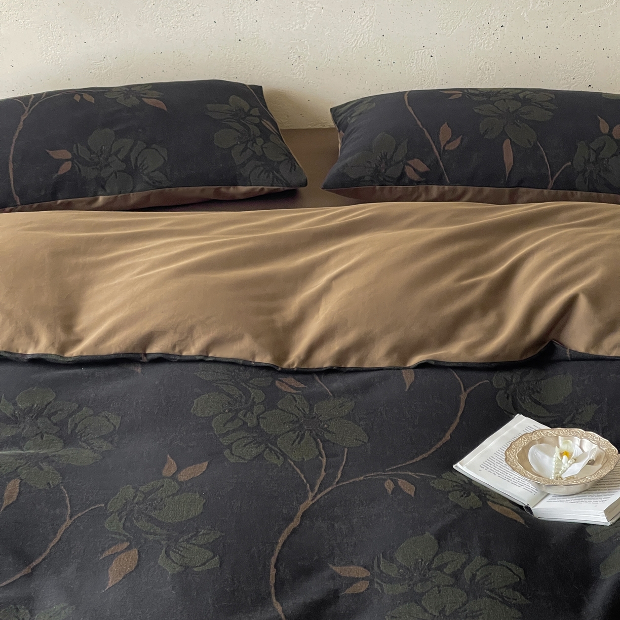 91家纺网 家纺一手货源 找家纺 云上 2026春夏新款全棉纯棉色织大提花四件套-曼华 曼华-黑咖