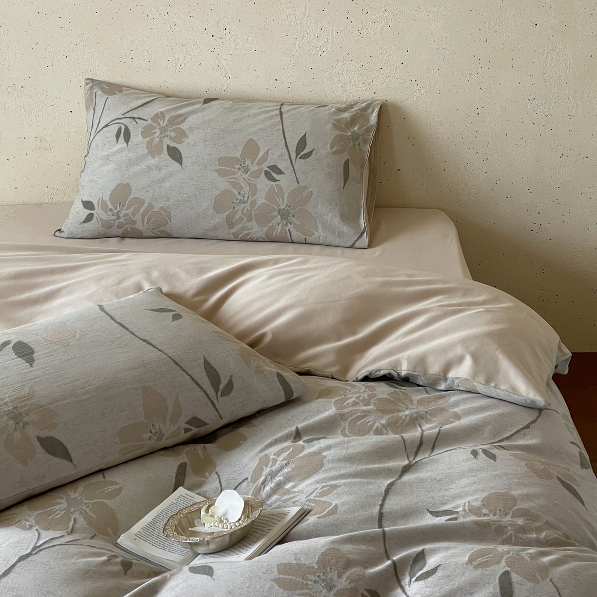 91家纺网 家纺一手货源 找家纺 云上 2026春夏新款全棉纯棉色织大提花四件套-曼华 曼华-奶绿