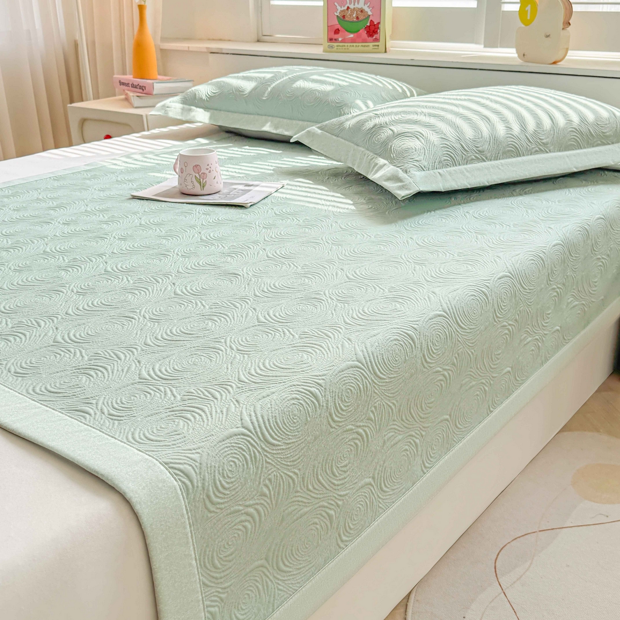 91家纺网 家纺一手货源 找家纺 席匠 2026新款云柔玫瑰系列平铺款床裙款凉席席子 薄荷绿-平铺款