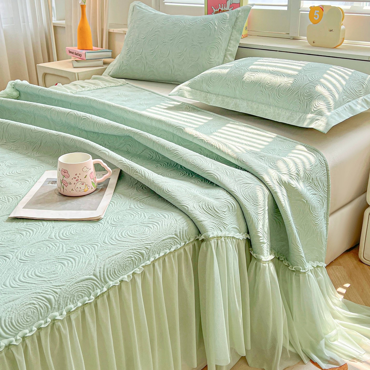 91家纺网 家纺一手货源 找家纺 席匠 2026新款云柔玫瑰系列平铺款床裙款凉席席子 薄荷绿-床裙款