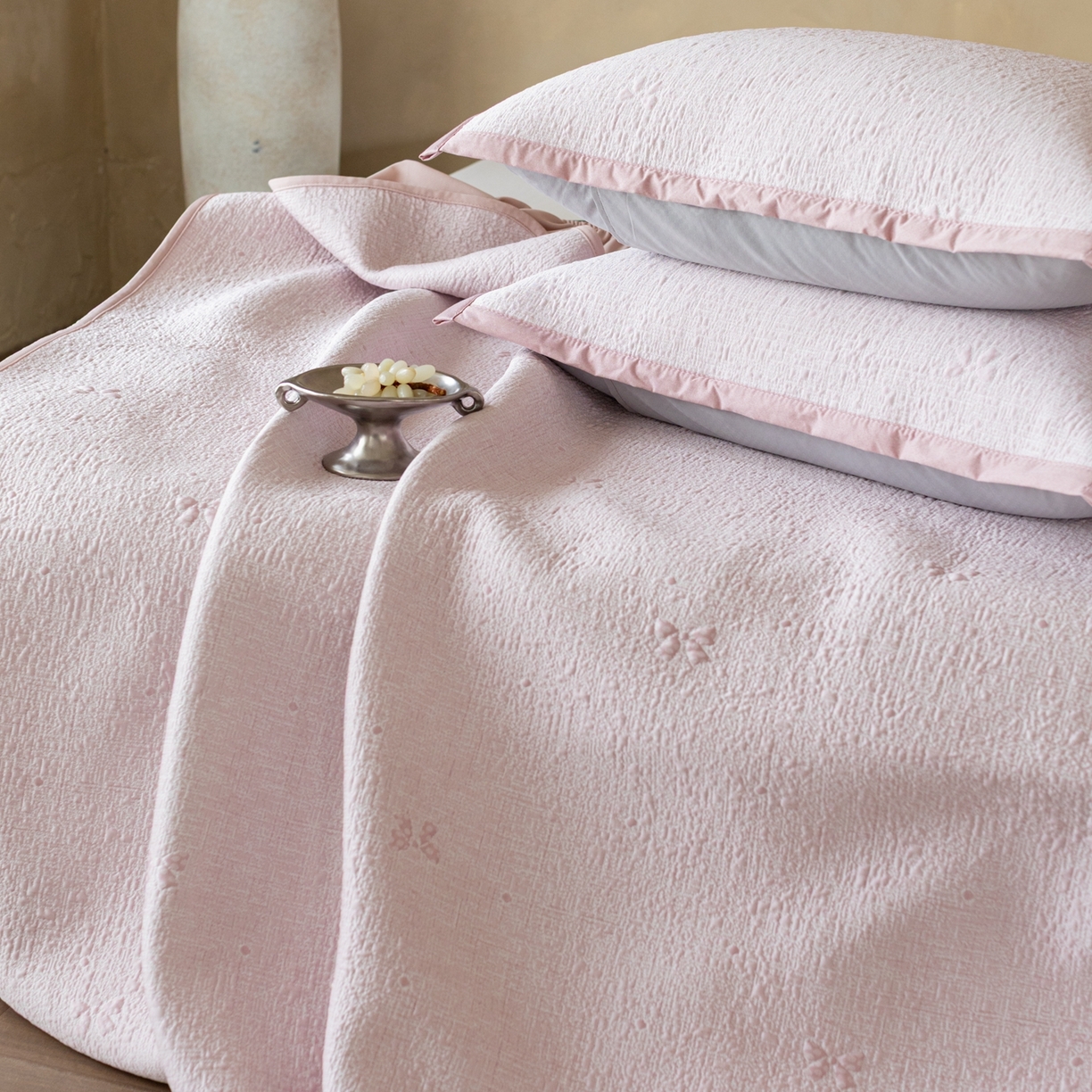 91家纺网 家纺一手货源 找家纺 （总）云上 2026新款冷萃丝三明治凉感席凉席席子-蝴蝶结系列