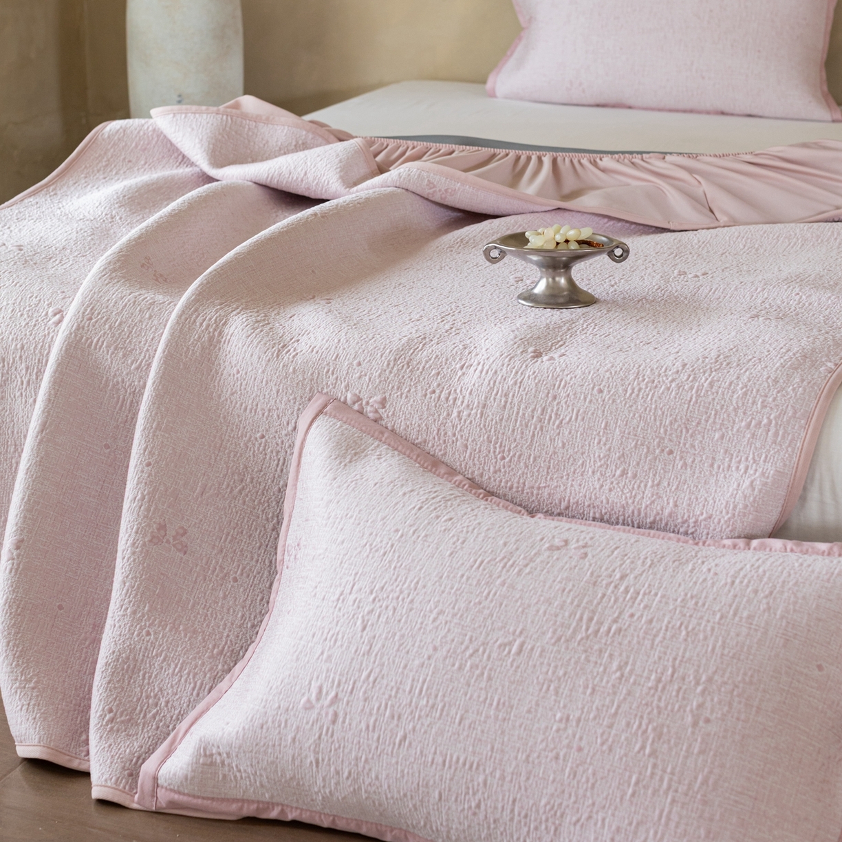 91家纺网 家纺一手货源 找家纺 （总）云上 2026新款冷萃丝三明治凉感席凉席席子-蝴蝶结系列