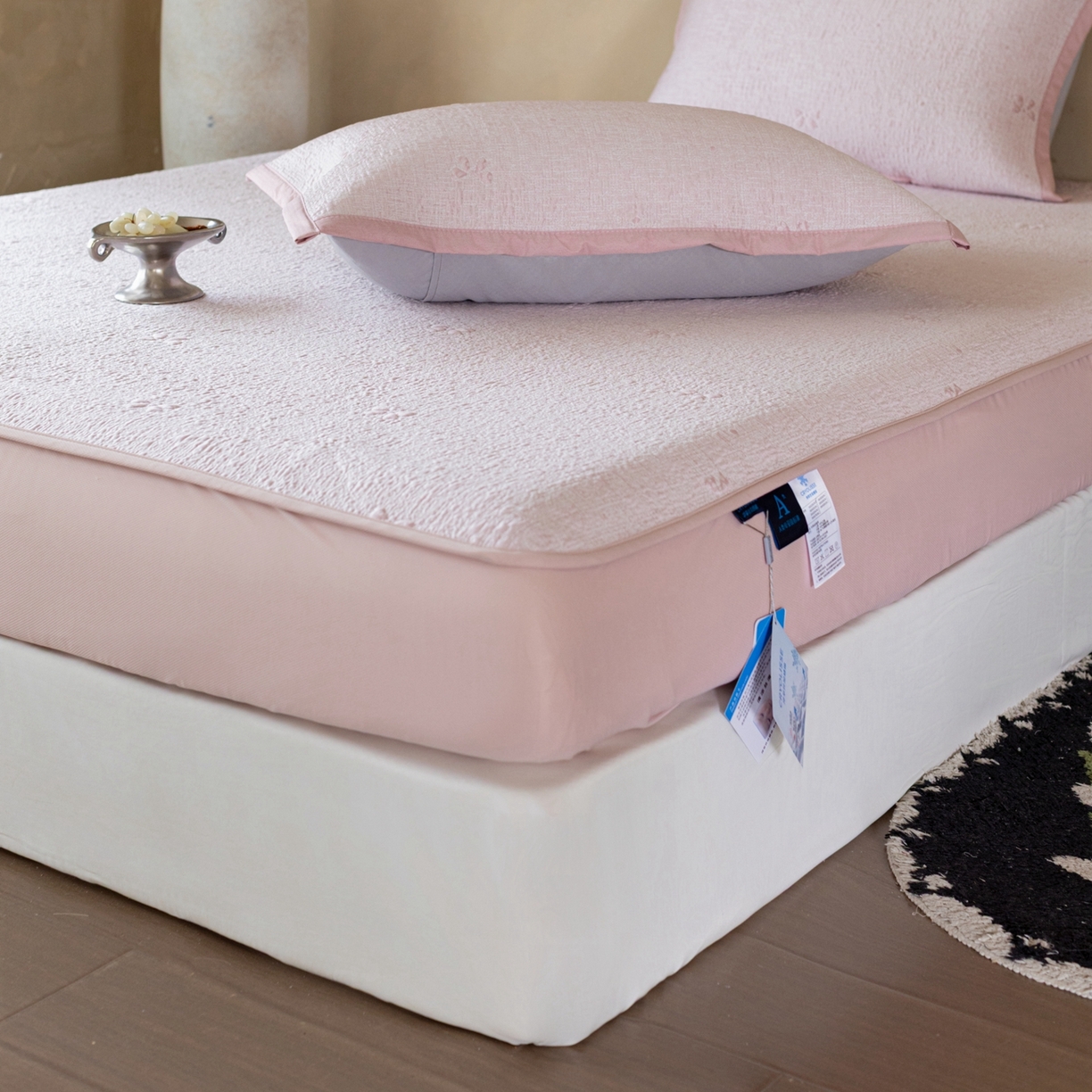 91家纺网 家纺一手货源 找家纺 （总）云上 2026新款冷萃丝三明治凉感席凉席席子-蝴蝶结系列