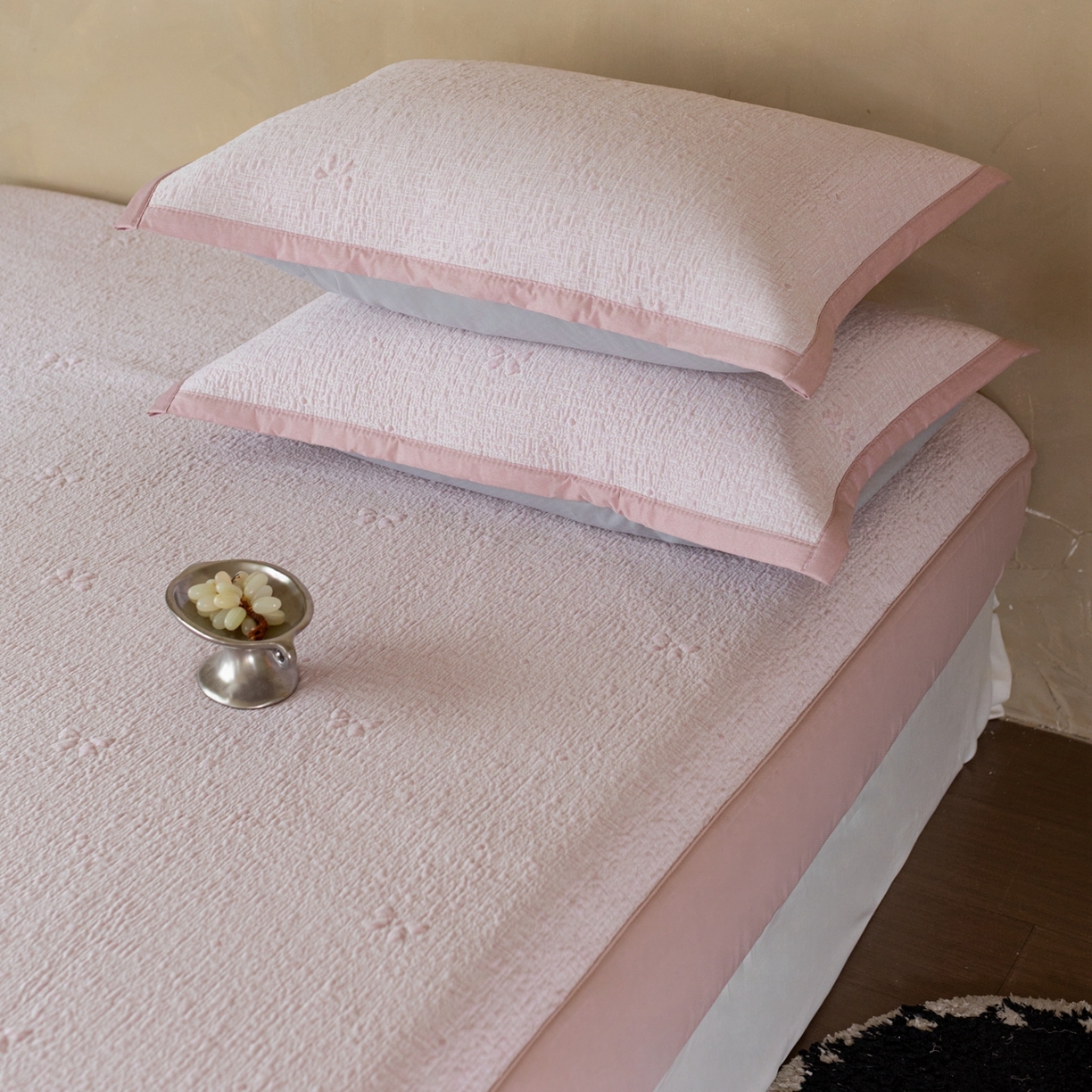 91家纺网 家纺一手货源 找家纺 （总）云上 2026新款冷萃丝三明治凉感席凉席席子-蝴蝶结系列