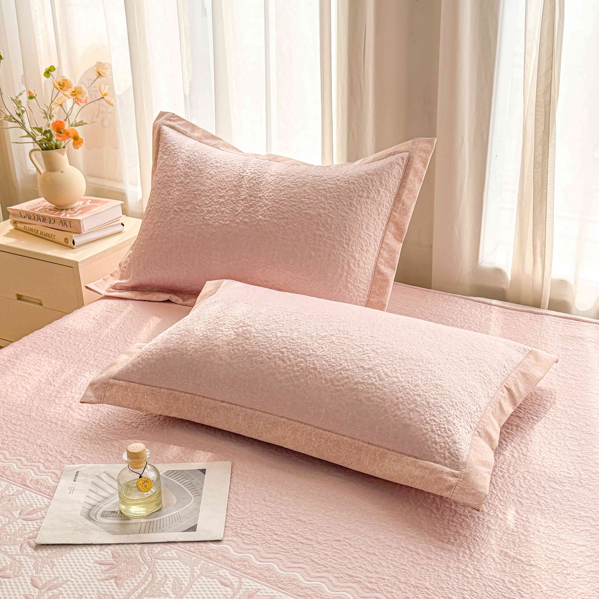 91家纺网 家纺一手货源 找家纺 席匠 2026新款LUX·奢序系列床裙款凉席席子 烟粉