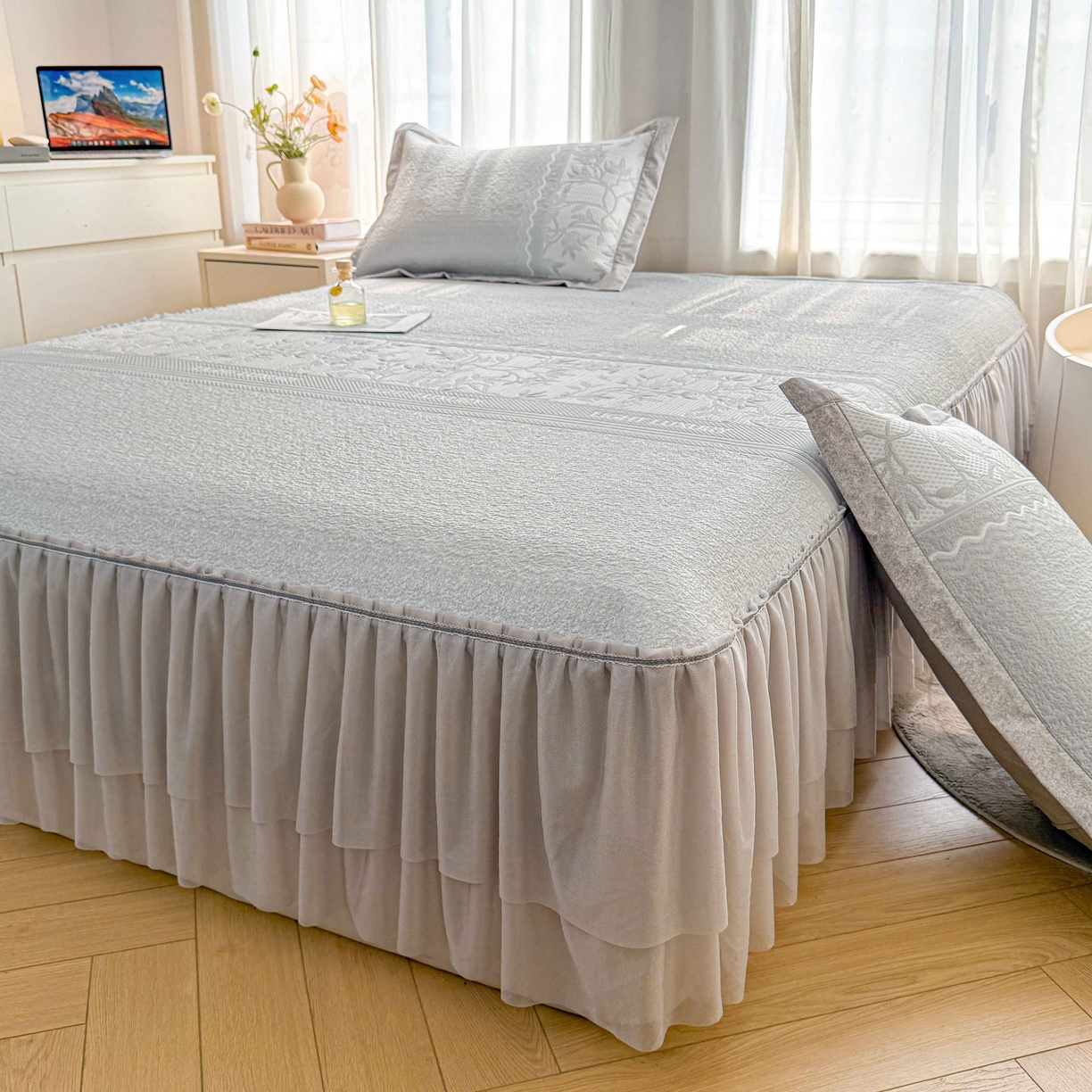 91家纺网 家纺一手货源 找家纺 席匠 2026新款LUX·奢序系列床裙款凉席席子 烟灰