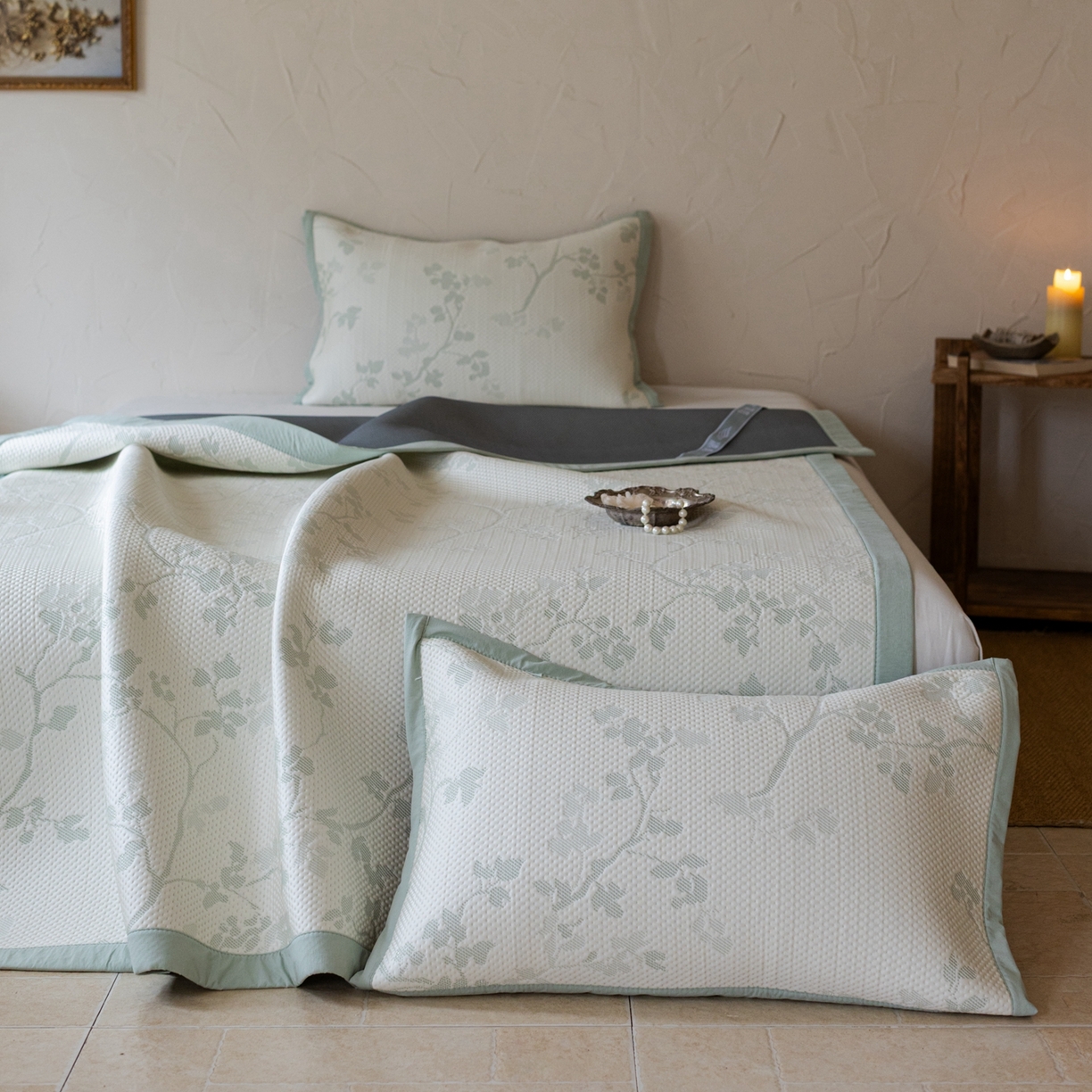 91家纺网 家纺一手货源 找家纺 云上 2026新款冷萃丝三明治凉感席凉席席子-花漾系列 花漾床席款-绿