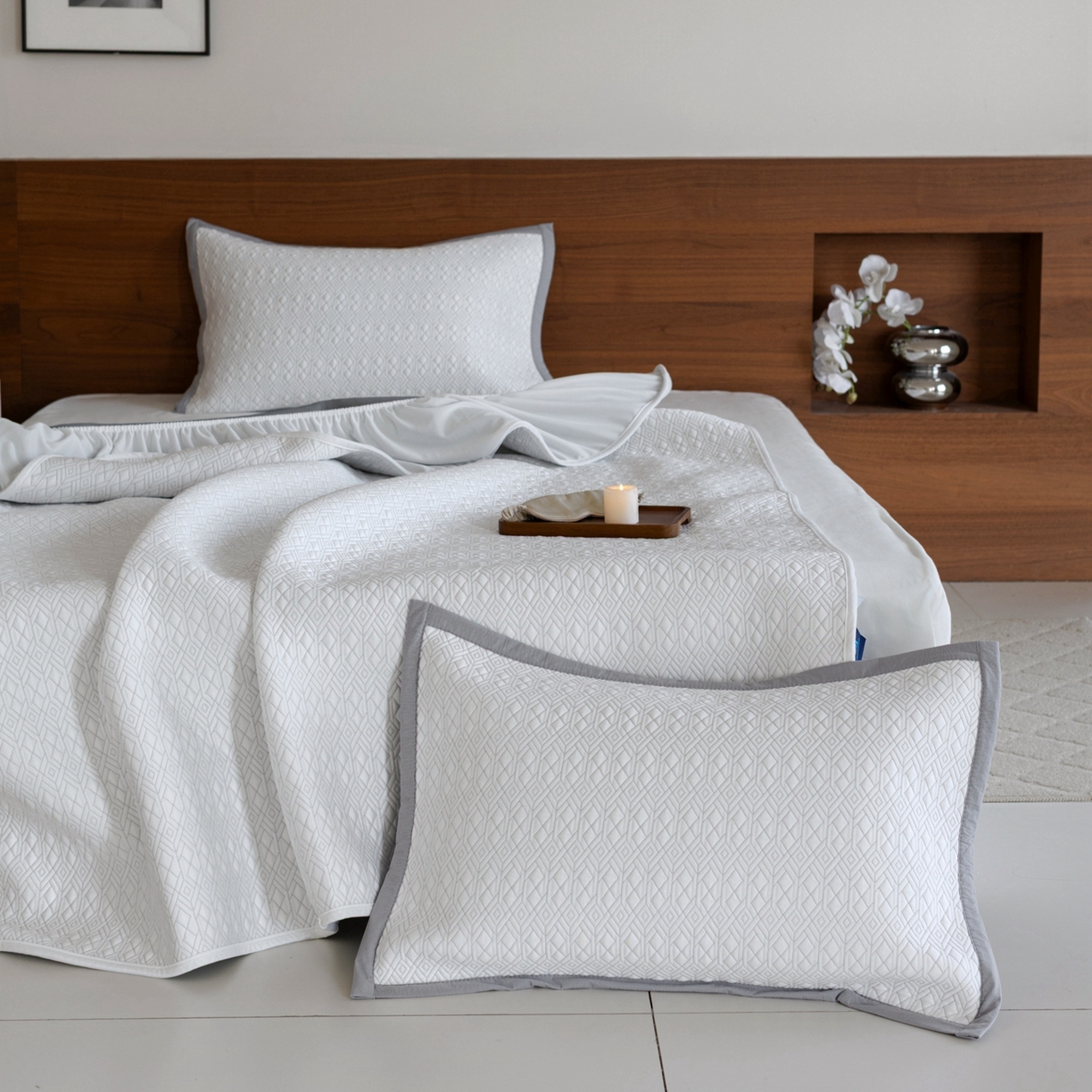 91家纺网 家纺一手货源 找家纺 云上 2026新款冷萃丝三明治凉感席凉席席子-几何系列 菱形-床笠款