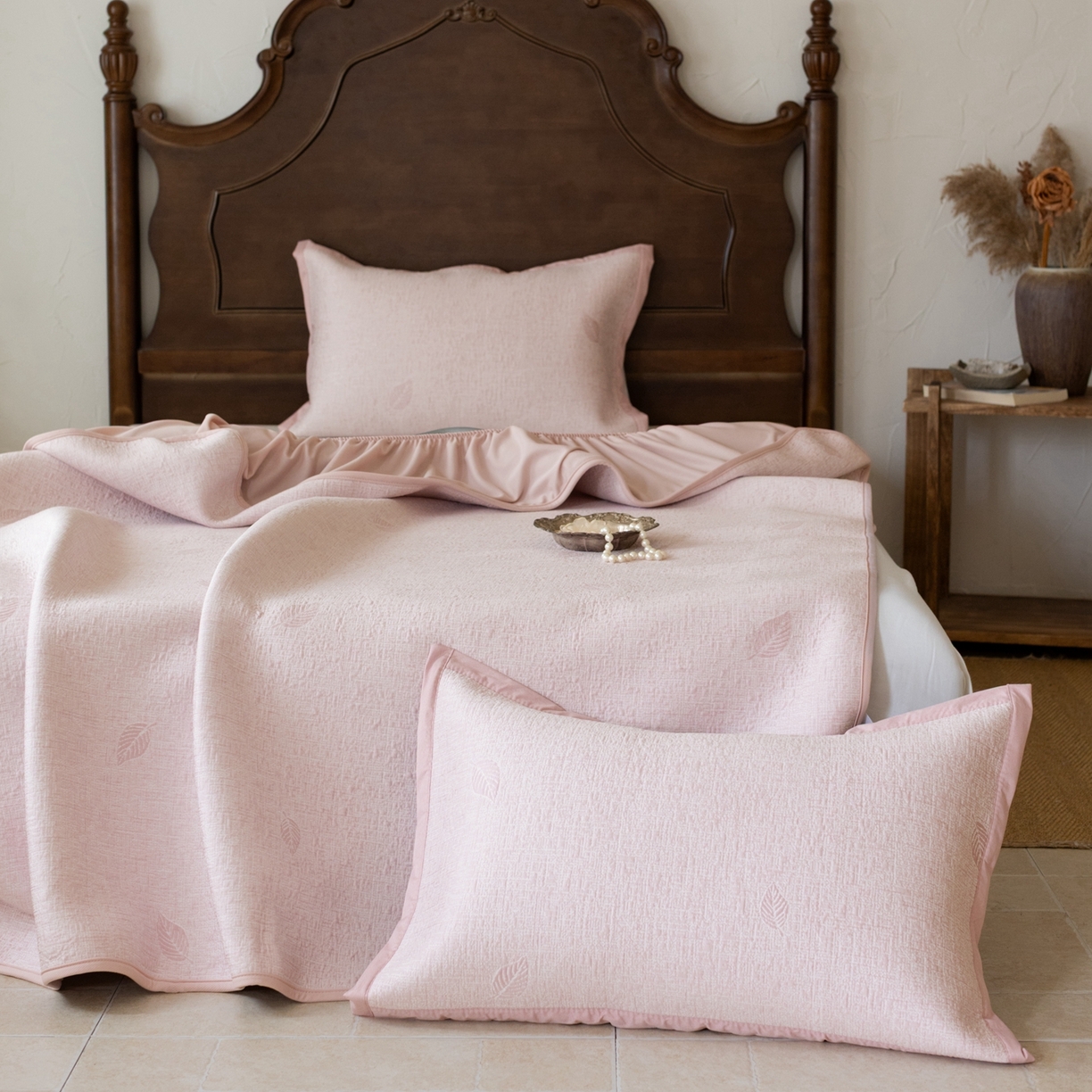 91家纺网 家纺一手货源 找家纺 （总）云上 2026新款冷萃丝三明治凉感席凉席席子-树叶系列