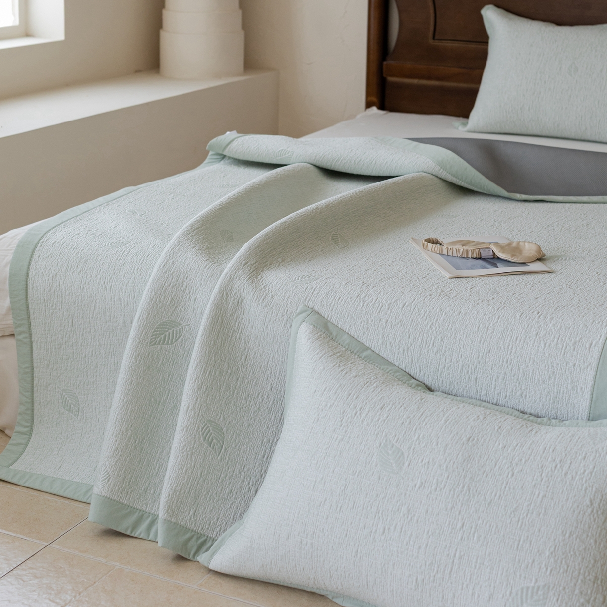 91家纺网 家纺一手货源 找家纺 云上 2026新款冷萃丝三明治凉感席凉席席子-树叶系列 树叶床席-绿色