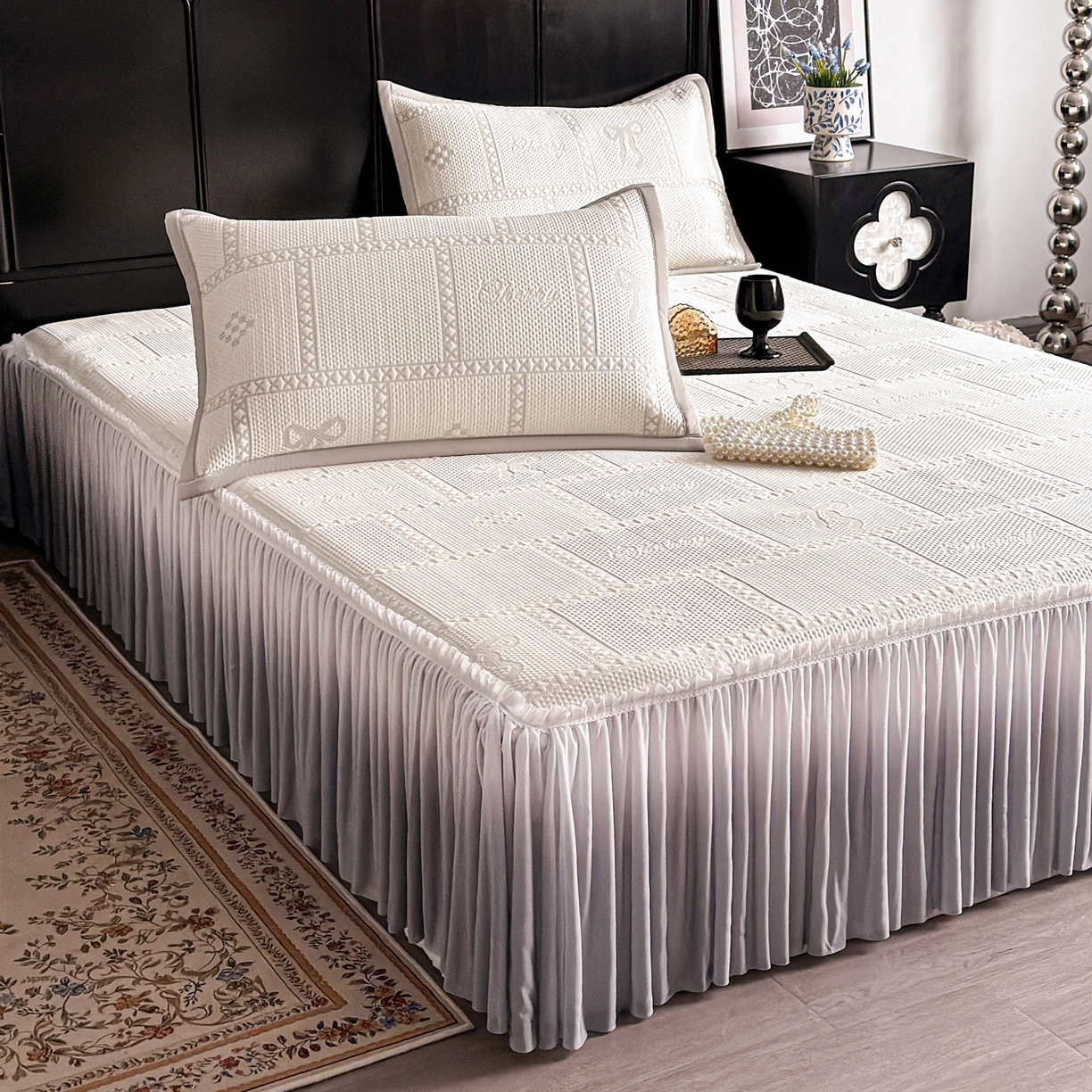 91家纺网 家纺一手货源 找家纺 富馨莱 2026春夏新款PE乙纶高克重冰豆豆席凉感凉席单件床裙三件套支持一件定做尺寸 花蝶-灰