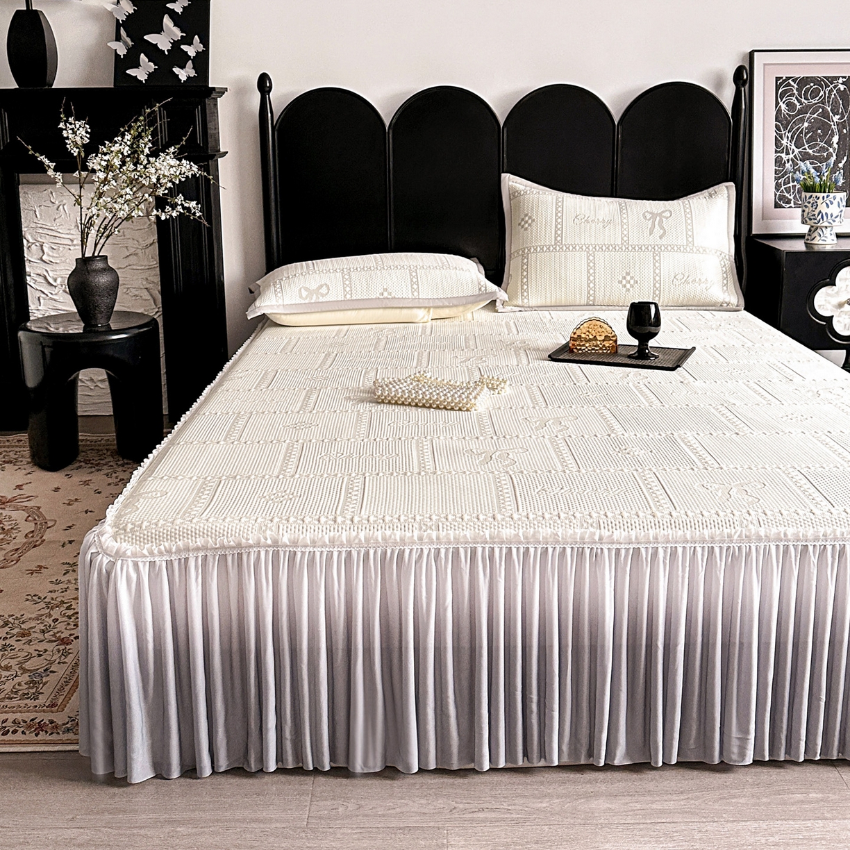 91家纺网 家纺一手货源 找家纺 富馨莱 2026春夏新款PE乙纶高克重冰豆豆席凉感凉席单件床裙三件套支持一件定做尺寸 花蝶-灰