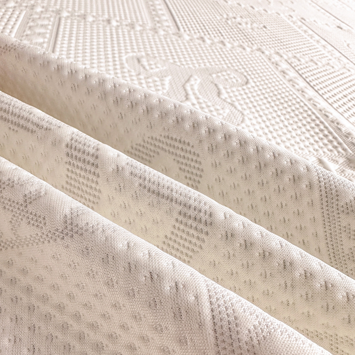 91家纺网 家纺一手货源 找家纺 富馨莱 2026春夏新款PE乙纶高克重冰豆豆席凉感凉席单件床裙三件套支持一件定做尺寸 花蝶-灰