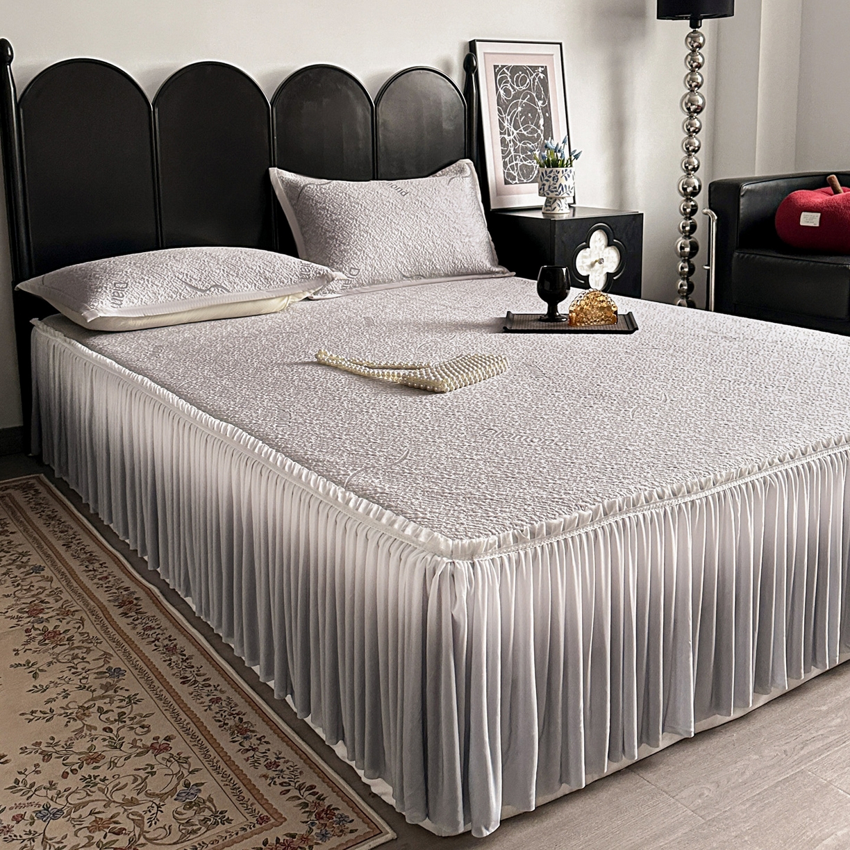 91家纺网 家纺一手货源 找家纺 富馨莱 2026春夏新款PE乙纶高克重冰豆豆席凉感凉席单件床裙三件套支持一件定做尺寸 寻意-灰