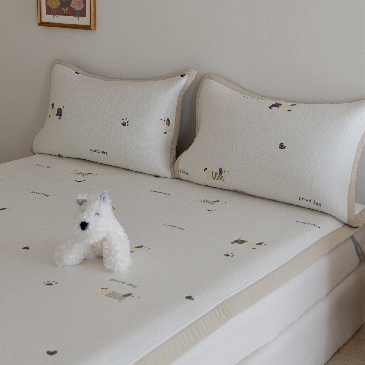 91家纺网 家纺一手货源 找家纺 云上 2026新款冷萃丝三明治凉感席凉席席子-卡通系列 小狗床席-米黄