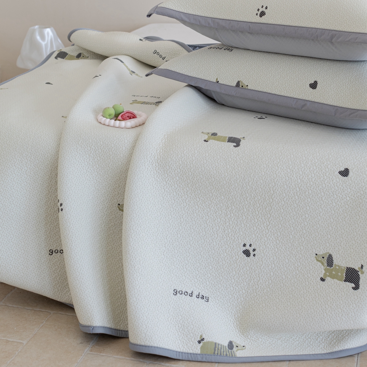 91家纺网 家纺一手货源 找家纺 （总）云上 2026新款冷萃丝三明治凉感席凉席席子-卡通系列