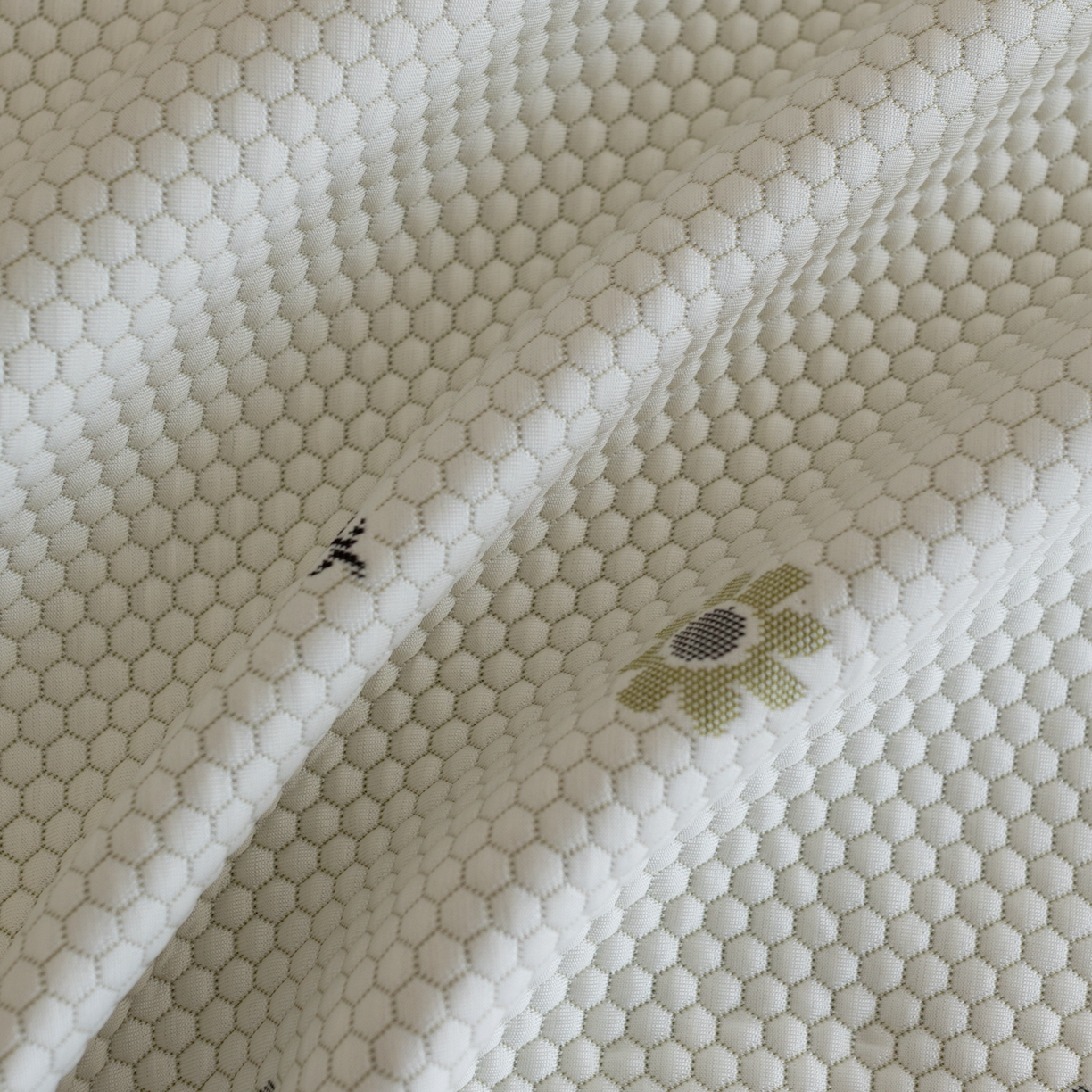 91家纺网 家纺一手货源 找家纺 云上 2026新款冷萃丝三明治凉感席凉席席子-卡通系列 小猫床笠款-灰绿