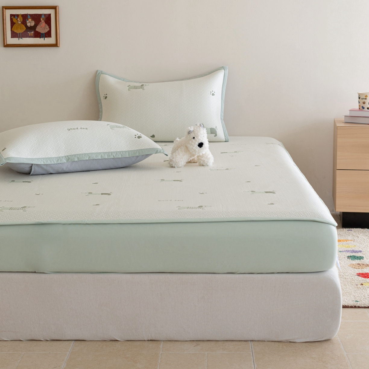 91家纺网 家纺一手货源 找家纺 云上 2026新款冷萃丝三明治凉感席凉席席子-卡通系列 小狗床笠-绿