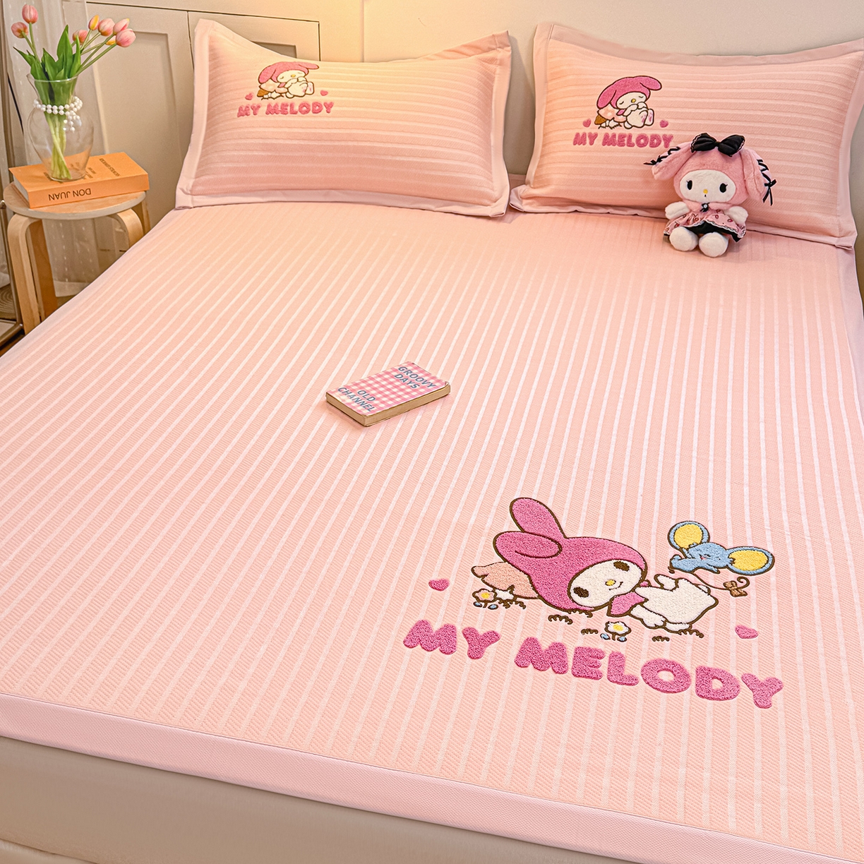 91家纺网 家纺一手货源 找家纺 （总）蓝邻家纺 2026年新款PE提花三丽鸥毛巾绣凉席系列-平铺款