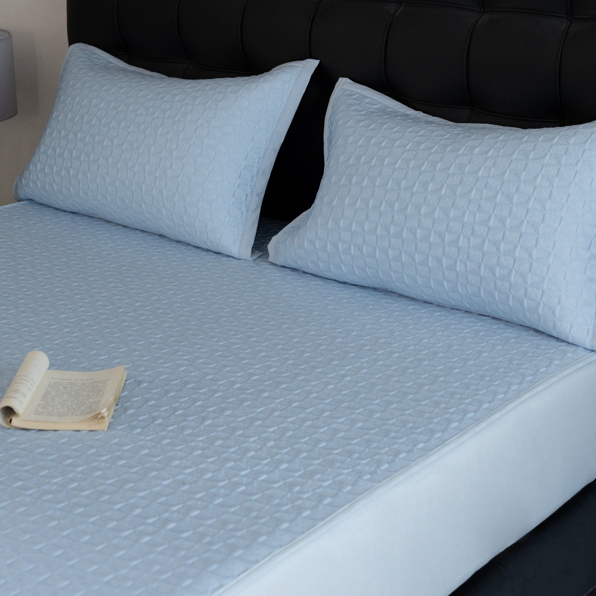 91家纺网 家纺一手货源 找家纺 （总）云上 2026新款冷萃丝三明治凉感席凉席席子-泡芙格系列