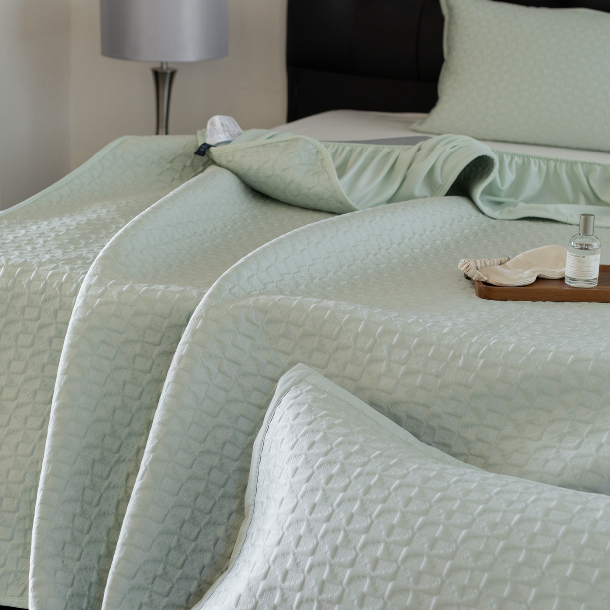 91家纺网 家纺一手货源 找家纺 云上 2026新款冷萃丝三明治凉感席凉席席子-泡芙格系列 泡芙格床笠-绿色