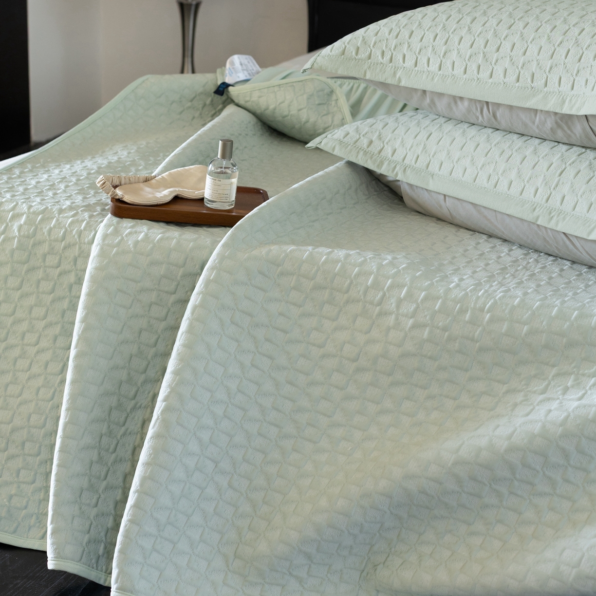 91家纺网 家纺一手货源 找家纺 云上 2026新款冷萃丝三明治凉感席凉席席子-泡芙格系列 泡芙格床笠-绿色