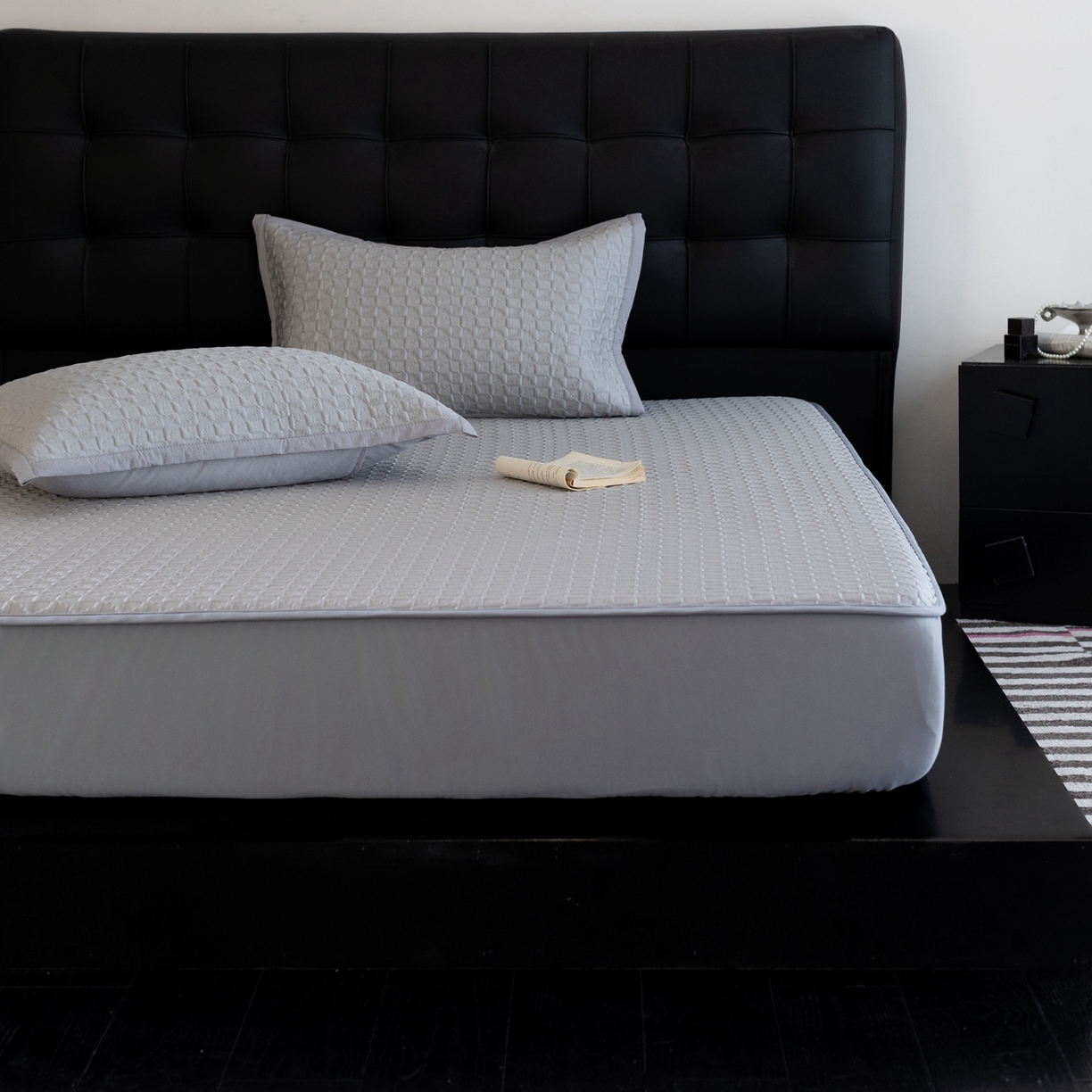 91家纺网 家纺一手货源 找家纺 云上 2026新款冷萃丝三明治凉感席凉席席子-泡芙格系列 泡芙格床笠-浅灰