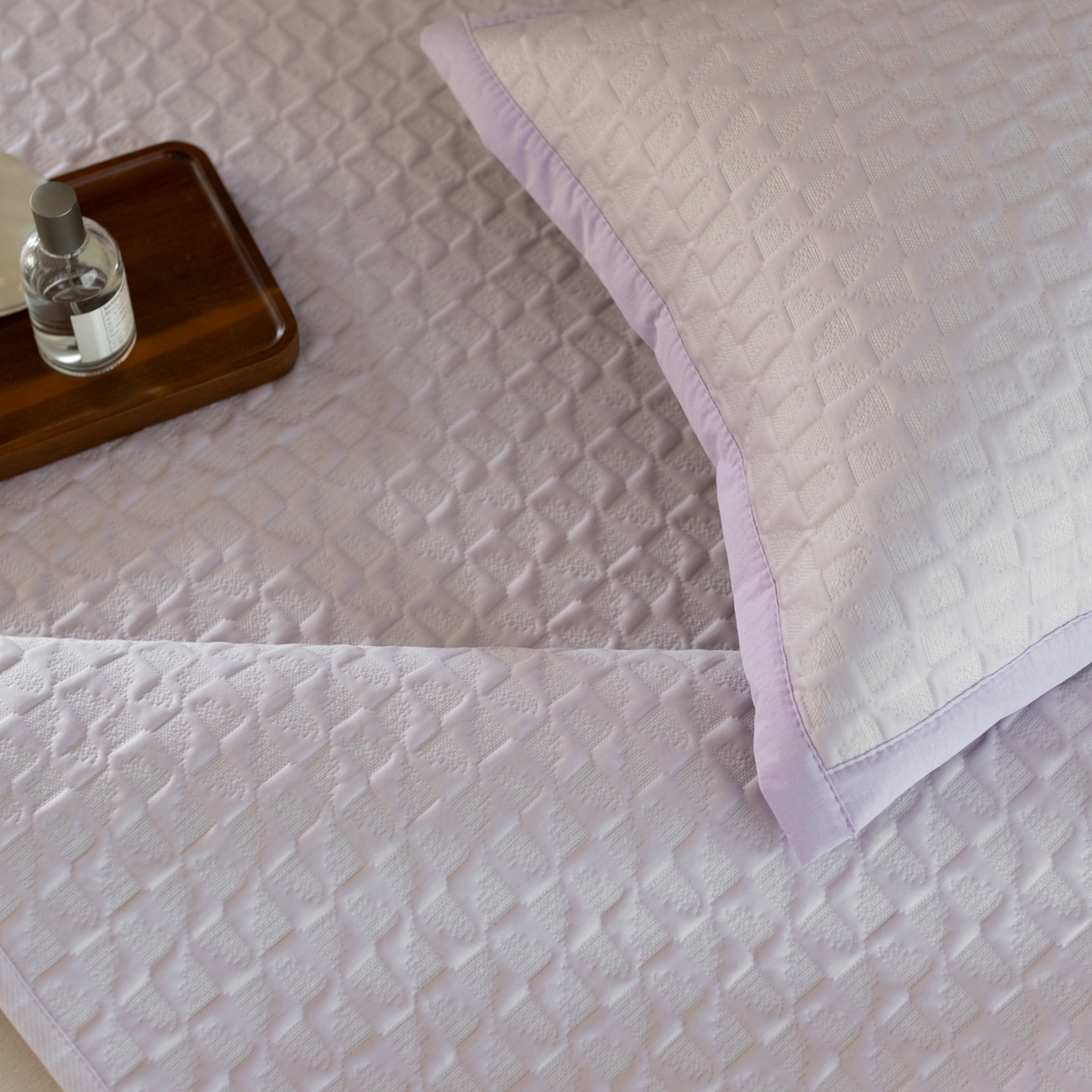 91家纺网 家纺一手货源 找家纺 云上 2026新款冷萃丝三明治凉感席凉席席子-泡芙格系列 泡芙格床笠-紫色