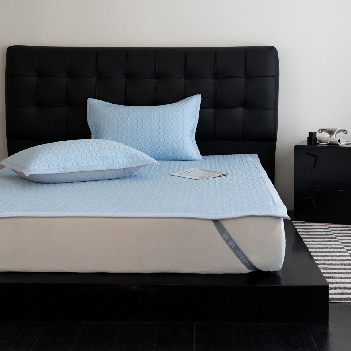 91家纺网 家纺一手货源 找家纺 云上 2026新款冷萃丝三明治凉感席凉席席子-泡芙格系列 泡芙格床席-蓝色