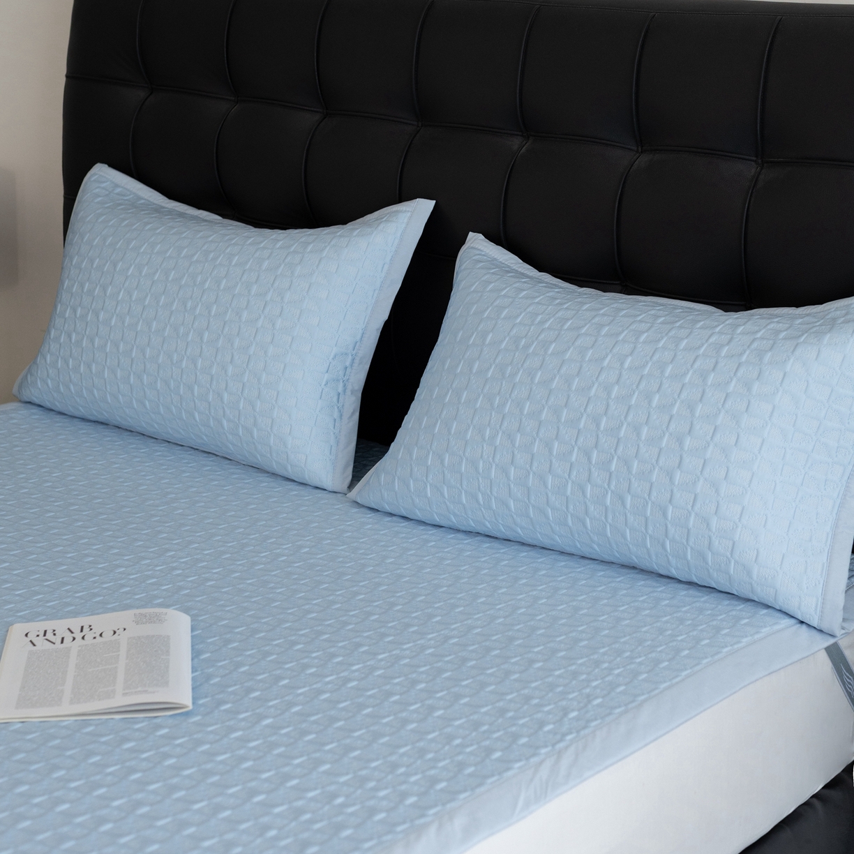 91家纺网 家纺一手货源 找家纺 云上 2026新款冷萃丝三明治凉感席凉席席子-泡芙格系列 泡芙格床席-蓝色