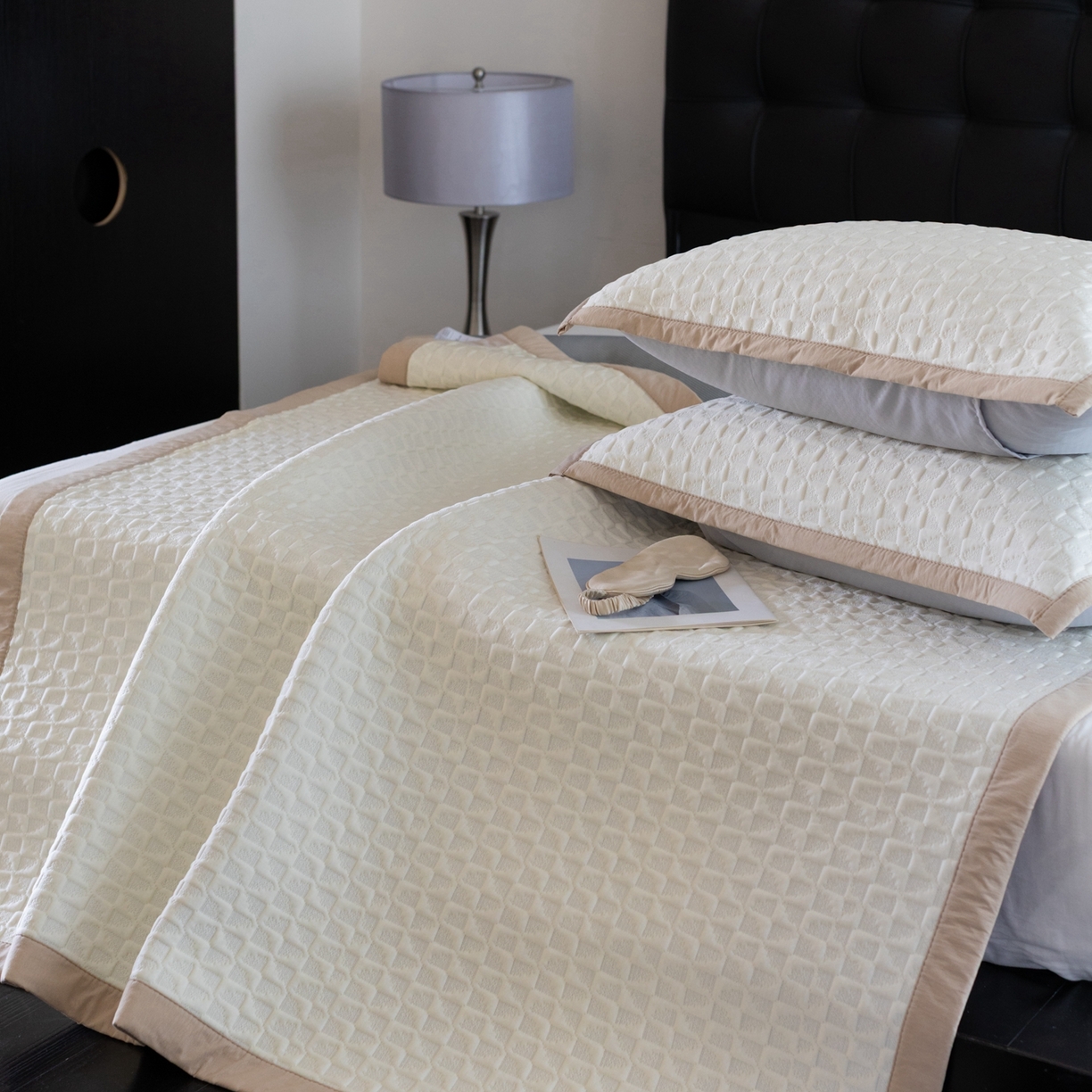 91家纺网 家纺一手货源 找家纺 云上 2026新款冷萃丝三明治凉感席凉席席子-泡芙格系列 泡芙格床席-米白