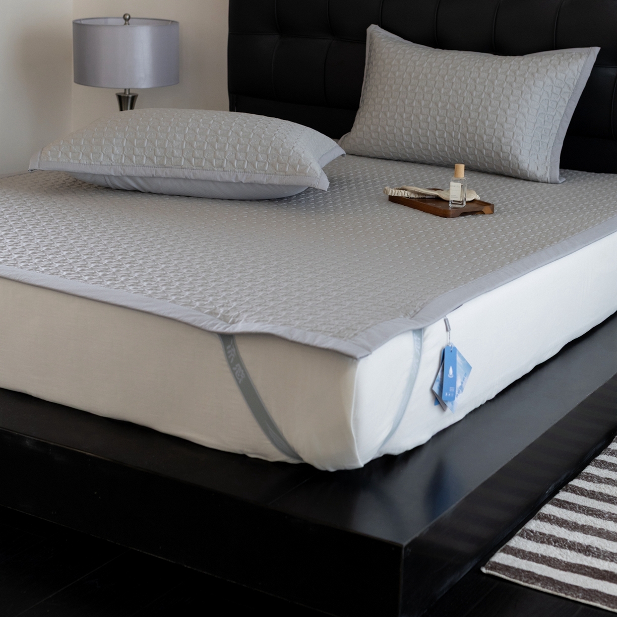 91家纺网 家纺一手货源 找家纺 云上 2026新款冷萃丝三明治凉感席凉席席子-泡芙格系列 泡芙格床席-浅灰