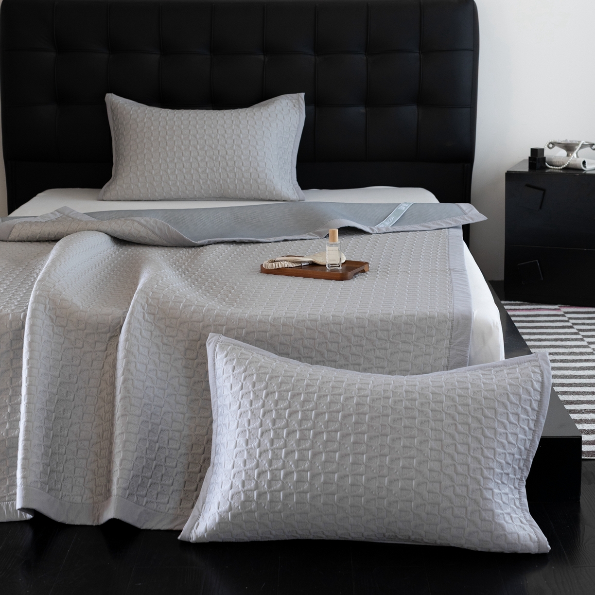 91家纺网 家纺一手货源 找家纺 云上 2026新款冷萃丝三明治凉感席凉席席子-泡芙格系列 泡芙格床席-浅灰