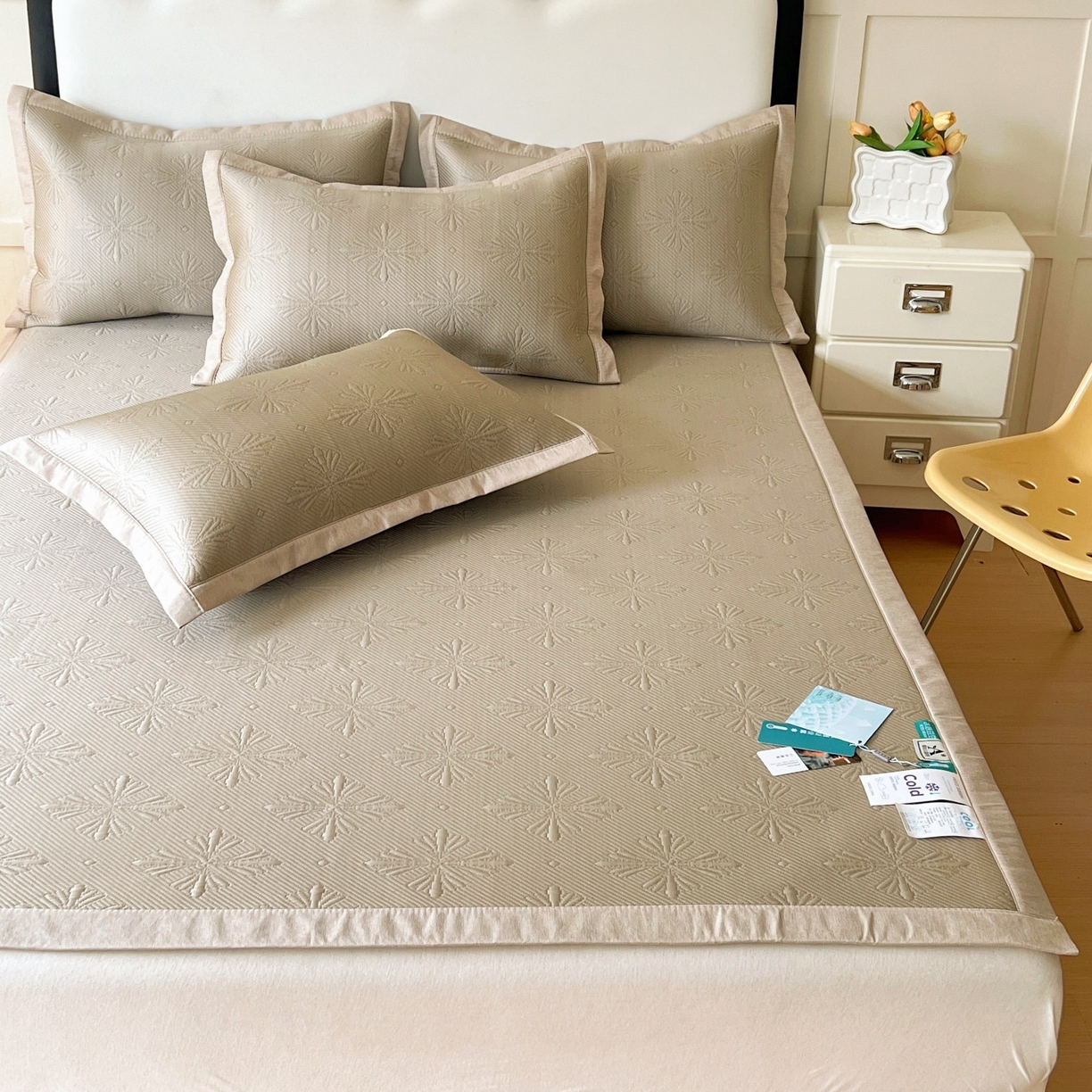 91家纺网 家纺一手货源 找家纺 席匠 2026新款高分子软席凉豆豆平铺款凉席席子烟花直角 烟花直角-香槟